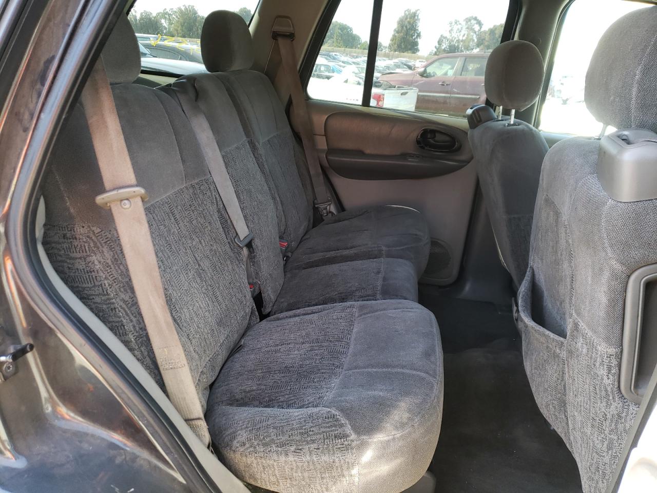 Photo 6 from auction – 2003 CHEVROLET TRAILBLAZE with VIN 1GNDS13S032310129