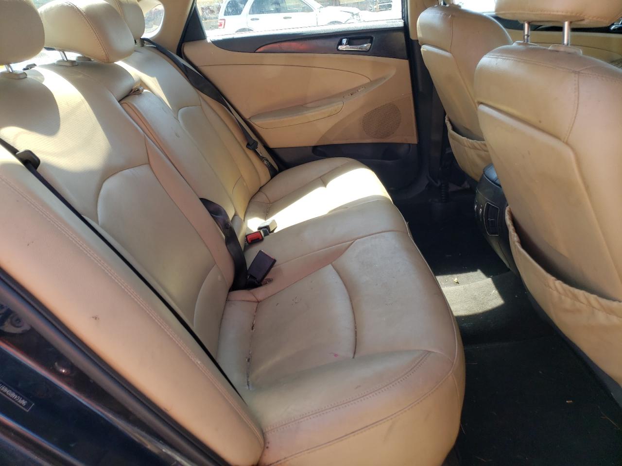 Photo 6 from auction – 2013 HYUNDAI SONATA SE with VIN 5NPEC4AB1DH697790