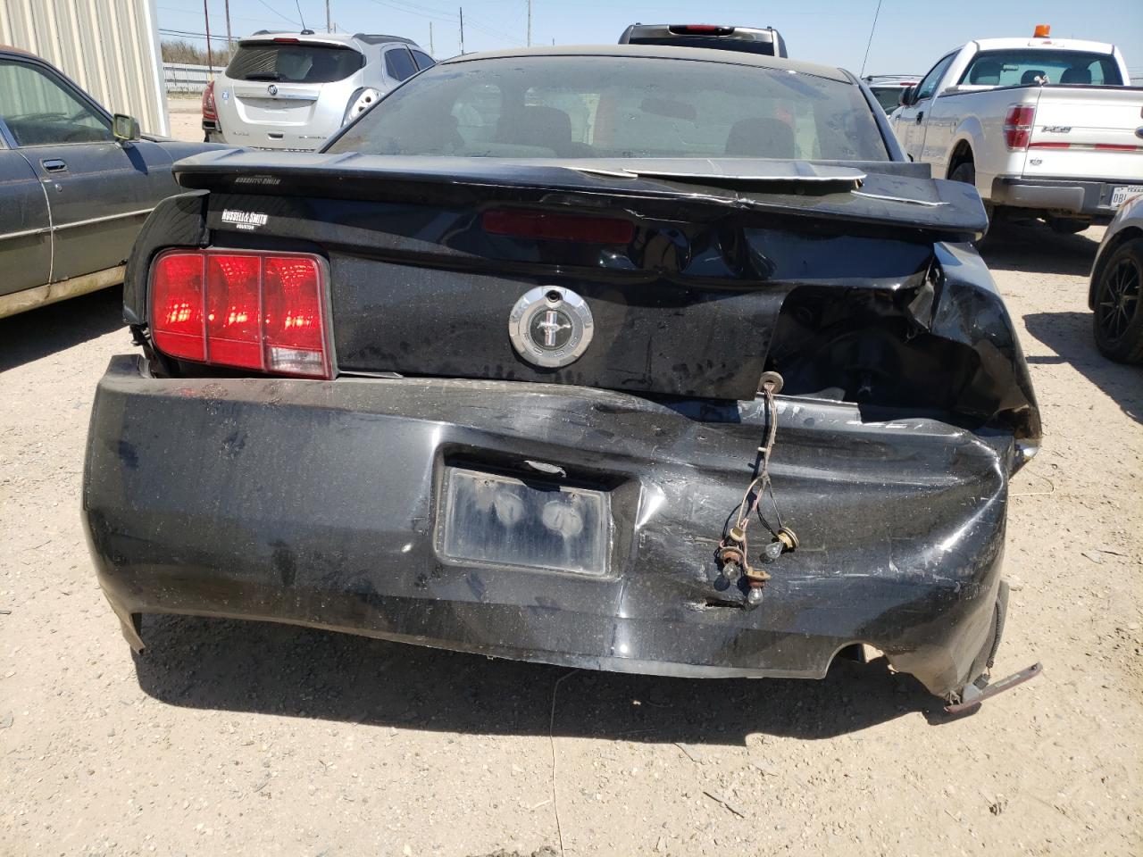 Photo 9 from auction – 2008 FORD MUSTANG with VIN 1ZVHT80N285145105