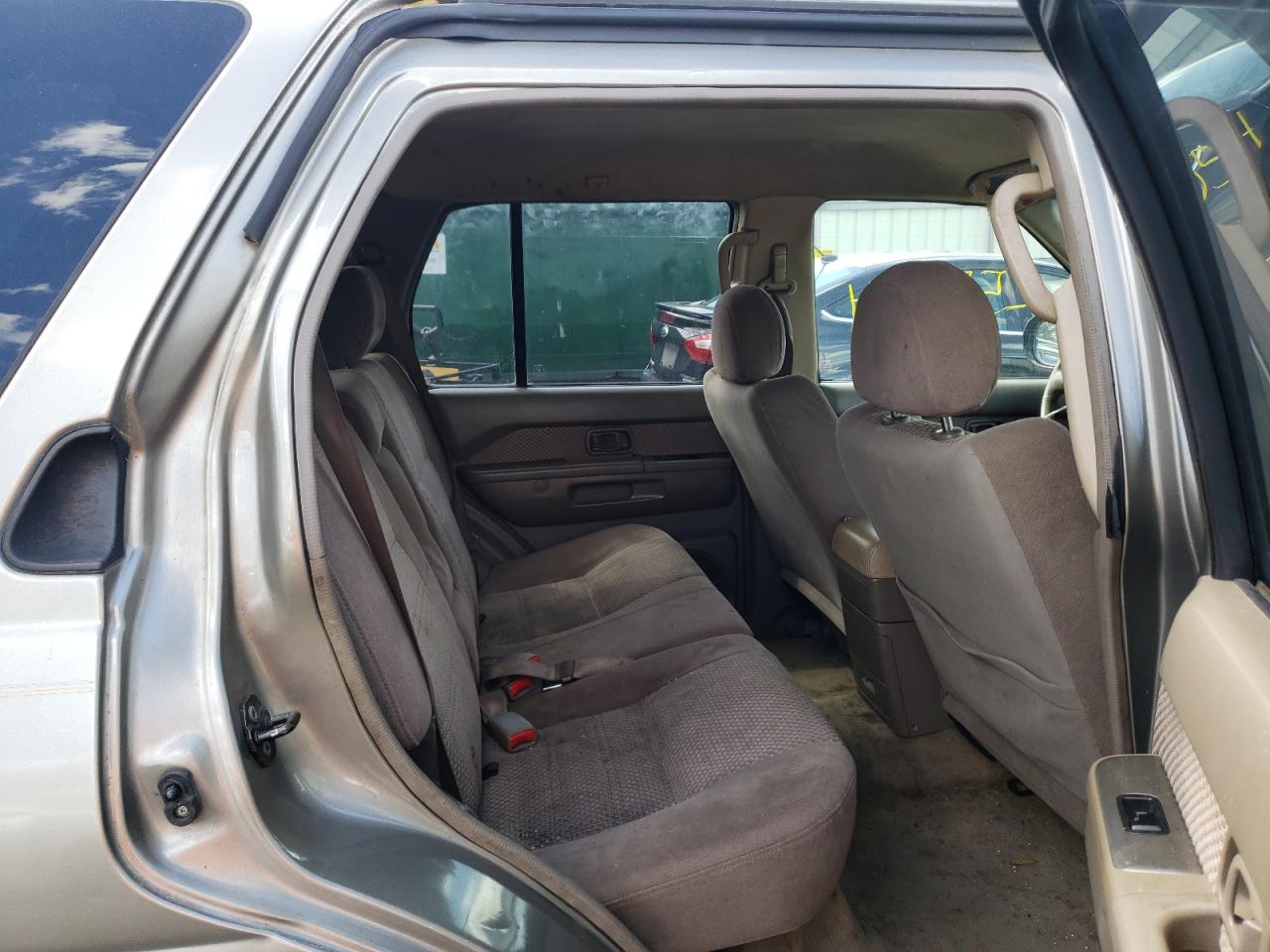 Photo 6 from auction – 2004 NISSAN PATHFINDER with VIN JN8DR09X94W800794