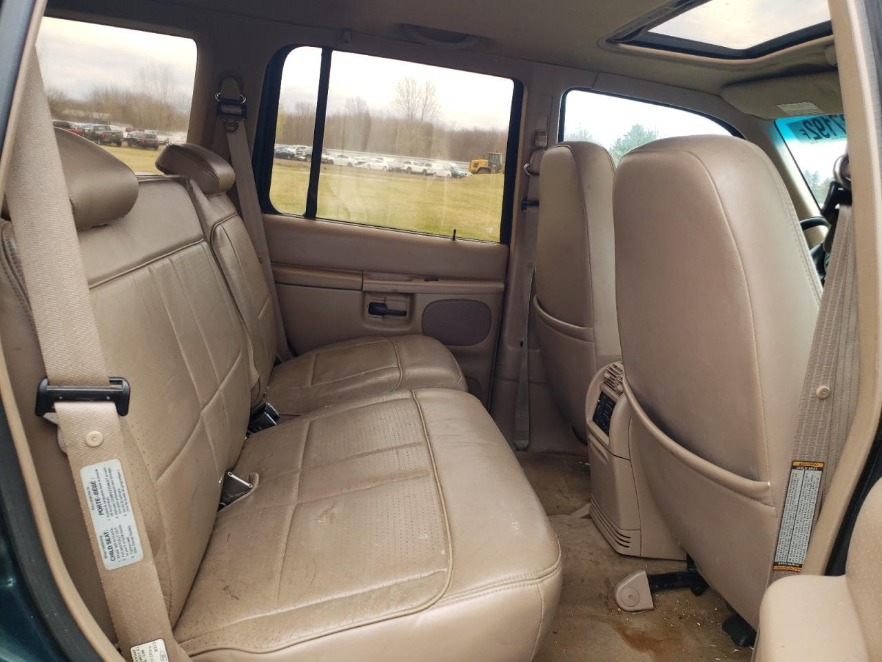 Photo 6 from auction – 1997 FORD EXPLORER with VIN 1FMDU35P9VUB33350