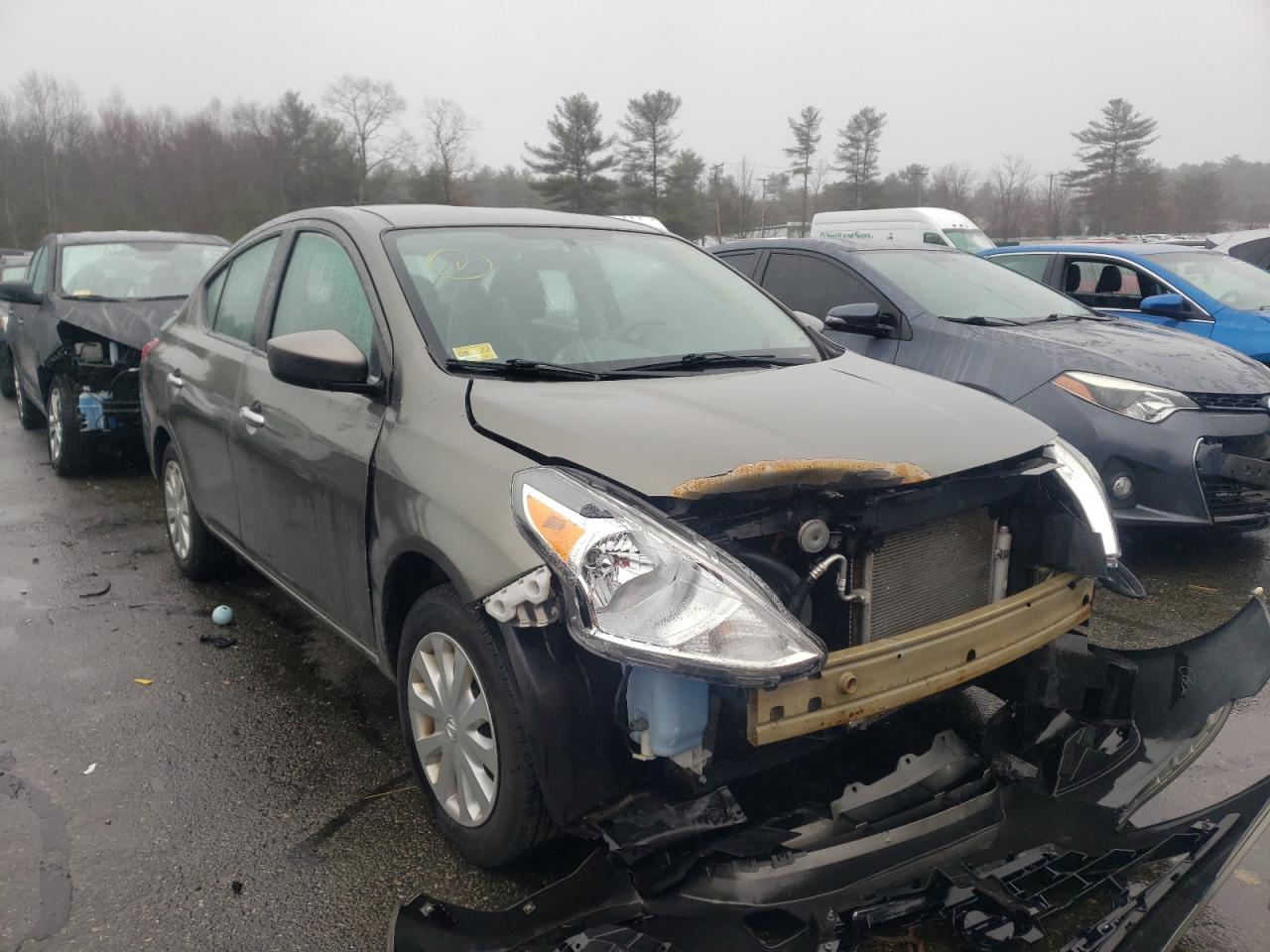 NISSAN VERSA S 2016 with VIN 3N1CN7AP6GL852422 - Photo from auction