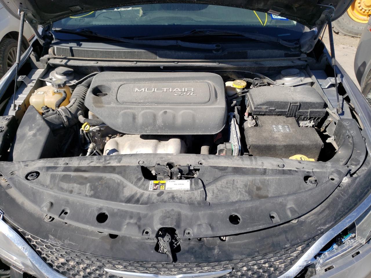 Photo 7 from auction – 2016 CHRYSLER 200 LIMITE with VIN 1C3CCCAB2GN117439