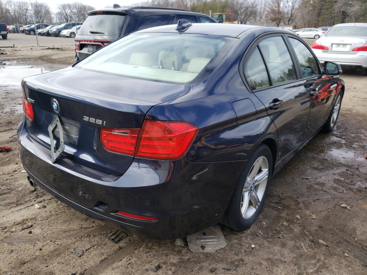Photo 4 from auction – 2013 BMW 328 XI with VIN WBA3B3C50DF540674