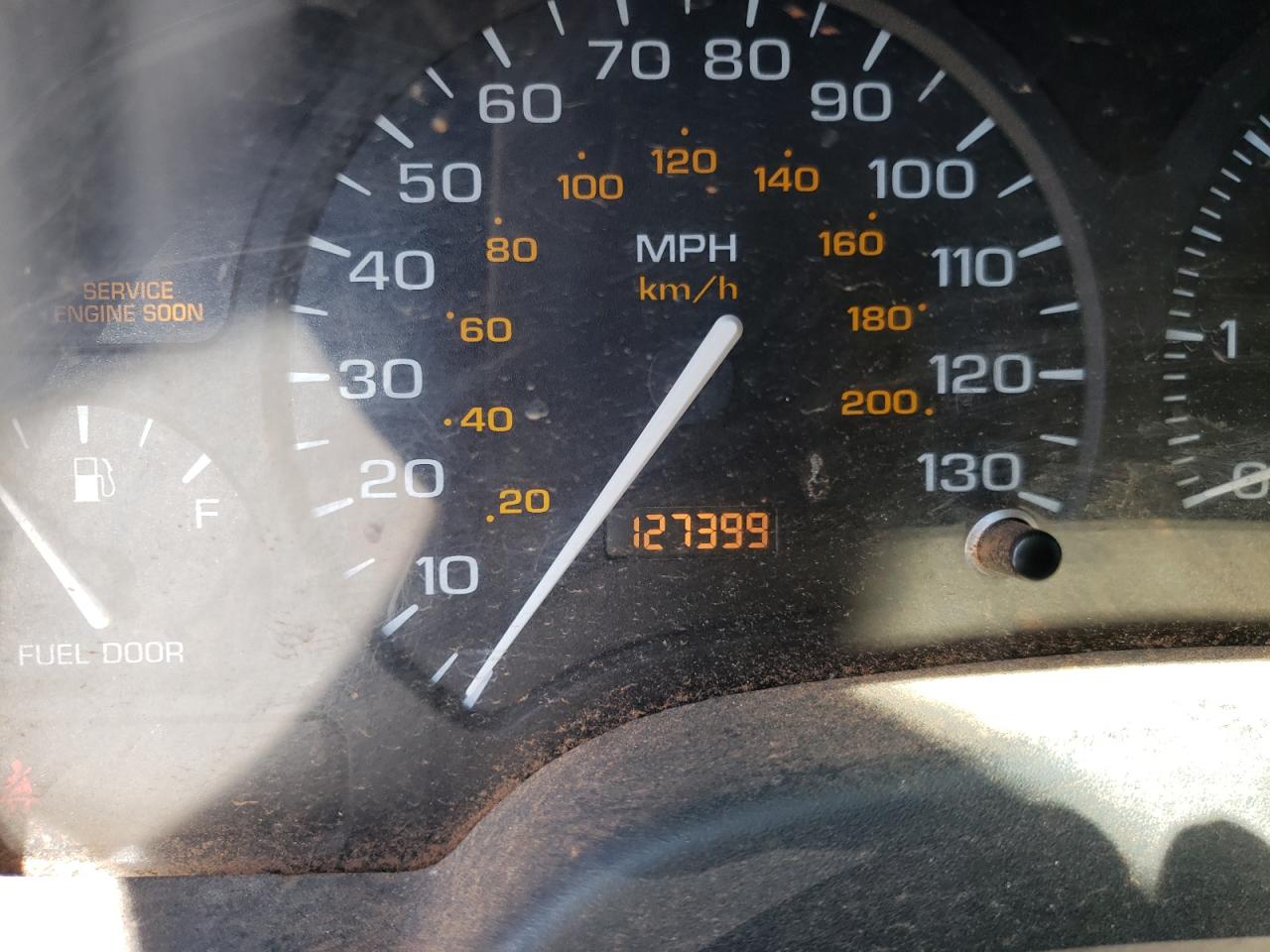 Zdjęcie 8 z aukcji – 2002 SATURN SC2 z VIN 1G8ZR12752Z236665