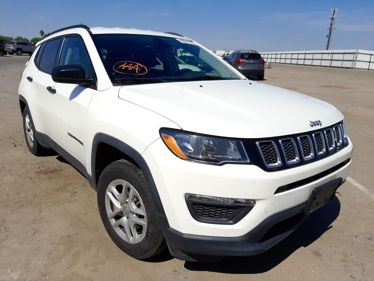 JEEP COMPASS SP 2018 z numerem VIN 3C4NJCAB9JT148575 - Zdjęcie z aukcji