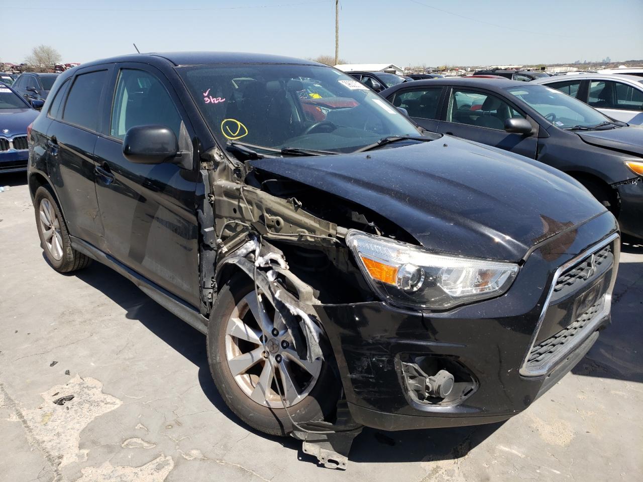 MITSUBISHI OUTLANDER 2015 with VIN 4A4AP3AU2FE033346 - Photo from auction