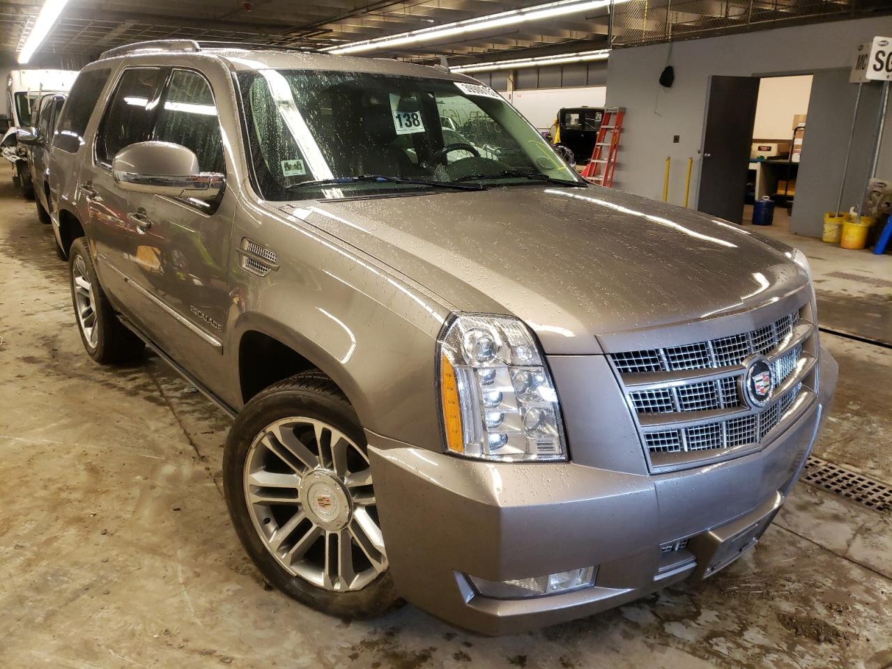 CADILLAC ESCALADE P 2014 z numerem VIN 1GYS4CEF9ER100347 - Zdjęcie z aukcji
