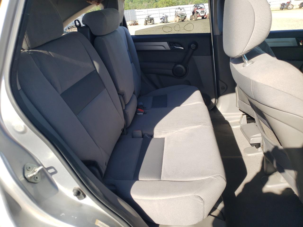 Photo 6 from auction – 2011 HONDA CR-V SE with VIN JHLRE3H41BC011367