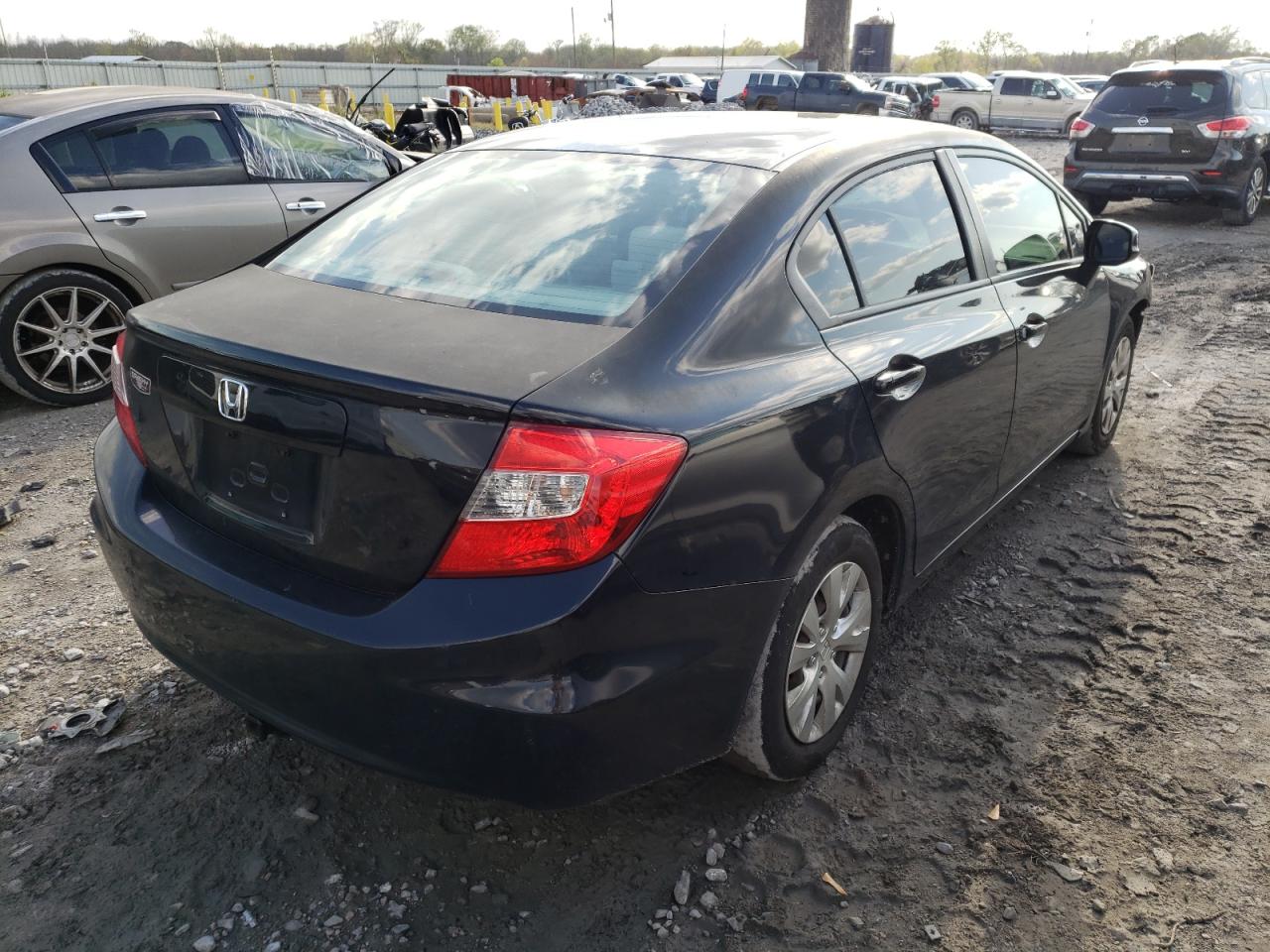 Photo 4 from auction – 2012 HONDA CIVIC LX with VIN 19XFB2F52CE083090