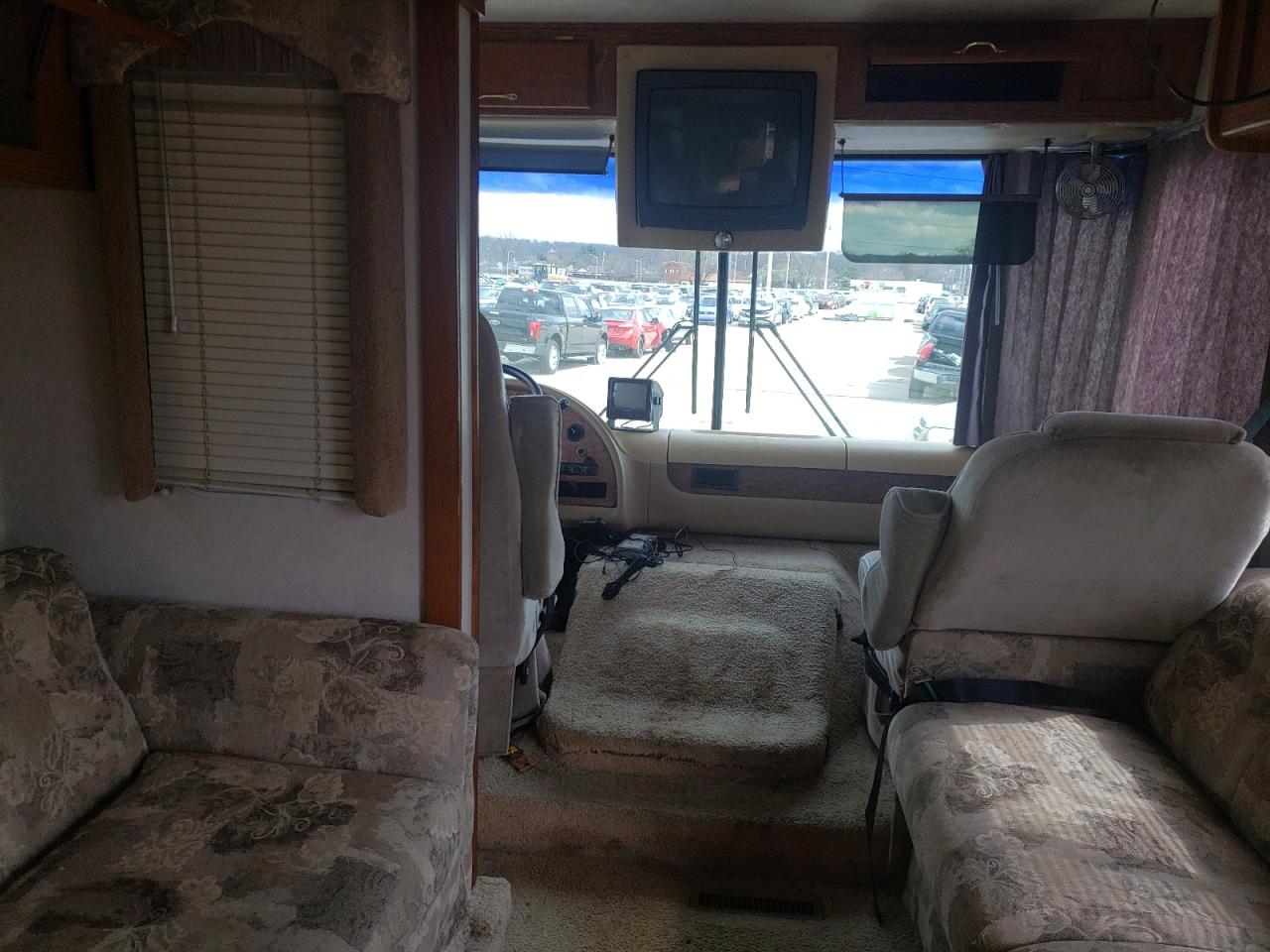 Photo 5 from auction – 2003 DAMO DAYBREAK with VIN 1FCNF53S120A06763