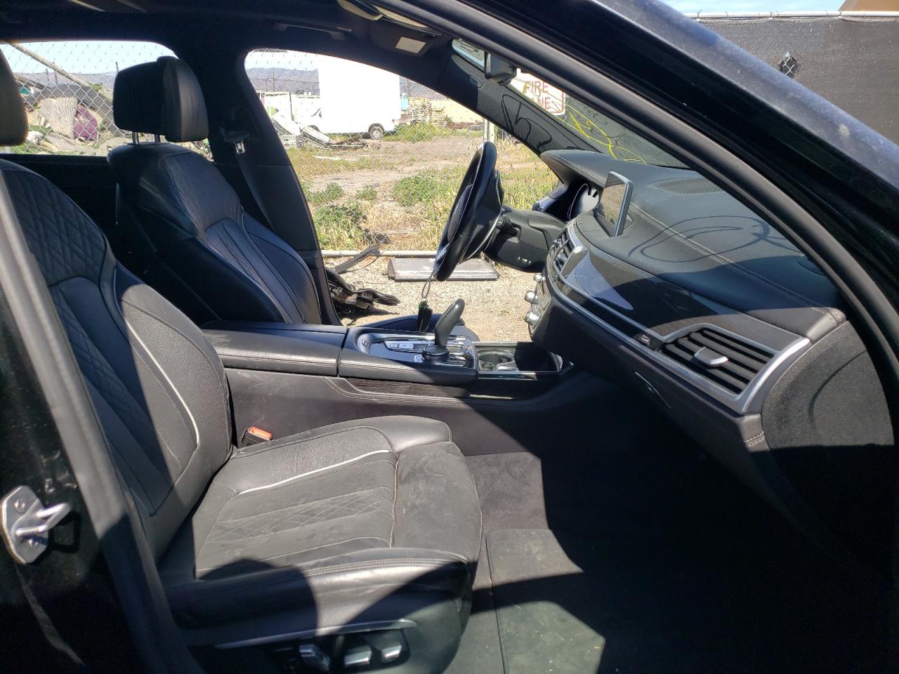 Photo 5 from auction – 2016 BMW 740 I with VIN WBA7E2C5XGG547360