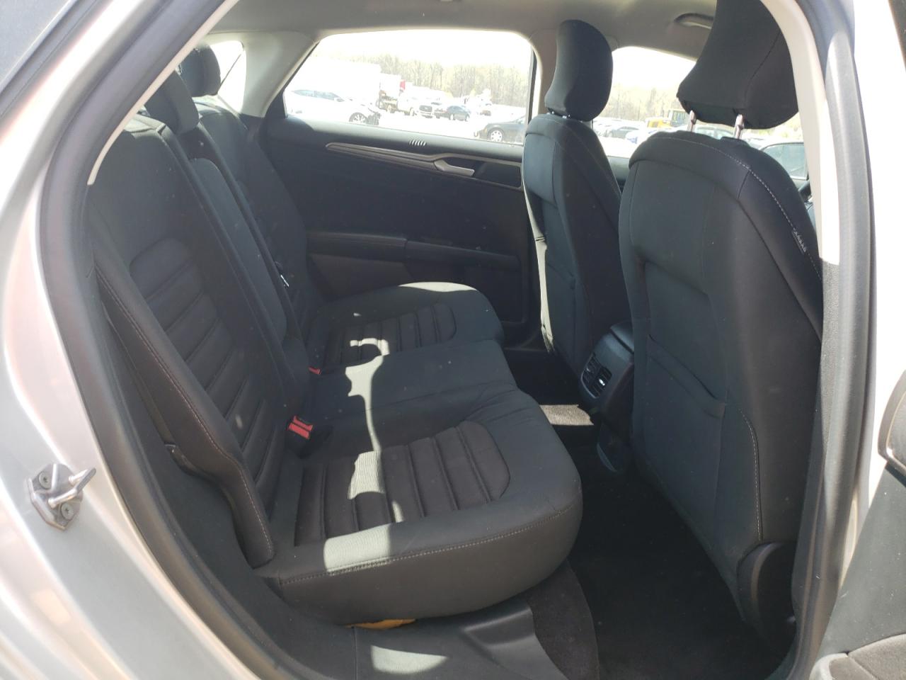 Photo 6 from auction – 2017 FORD FUSION SE with VIN 3FA6P0H76HR237097