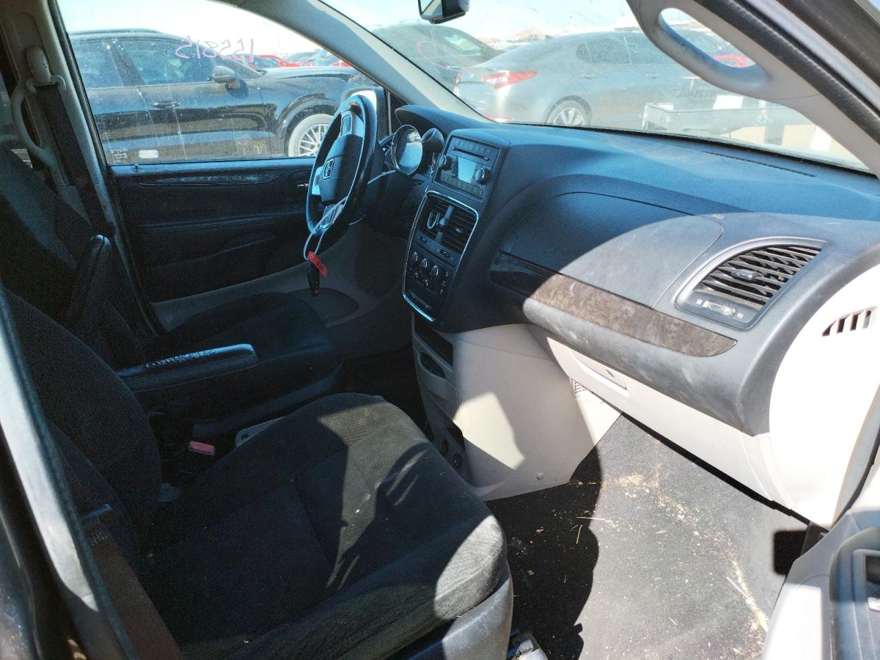 Zdjęcie 5 z aukcji – 2016 DODGE GRAND CARA z VIN 2C4RDGBG6GR191793