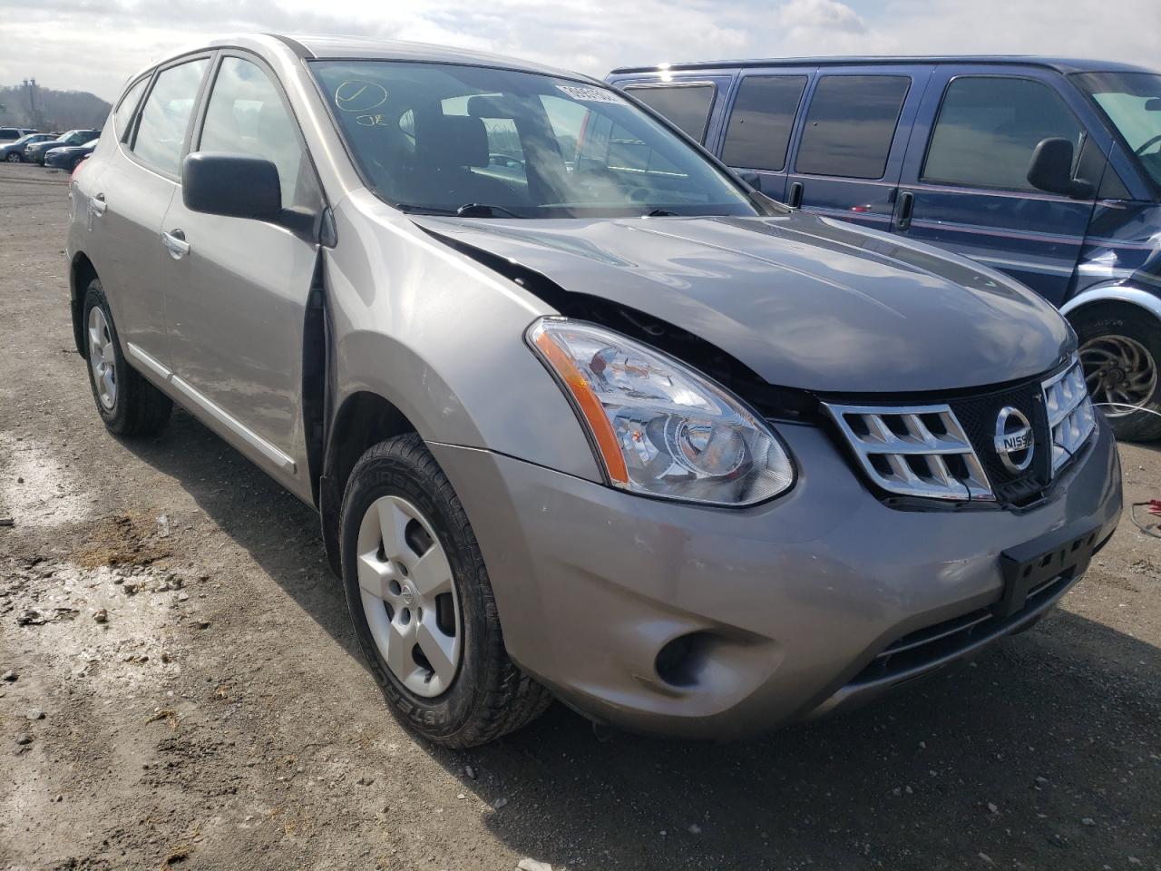 NISSAN ROGUE S 2011 with VIN JN8AS5MV4BW677235 - Photo from auction