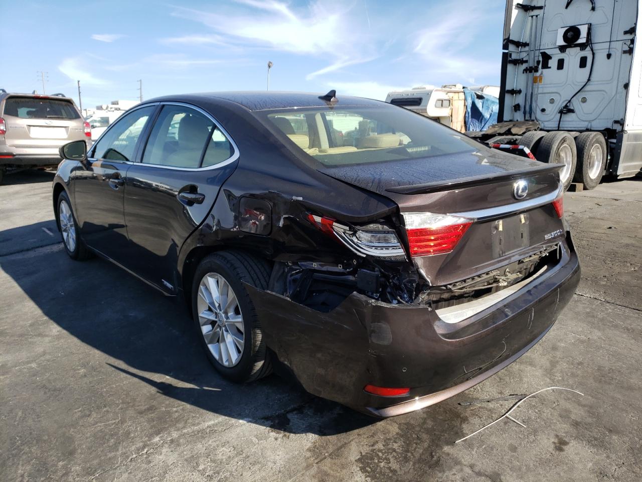 Photo 3 from auction – 2013 LEXUS ES 300H with VIN JTHBW1GG1D2008990
