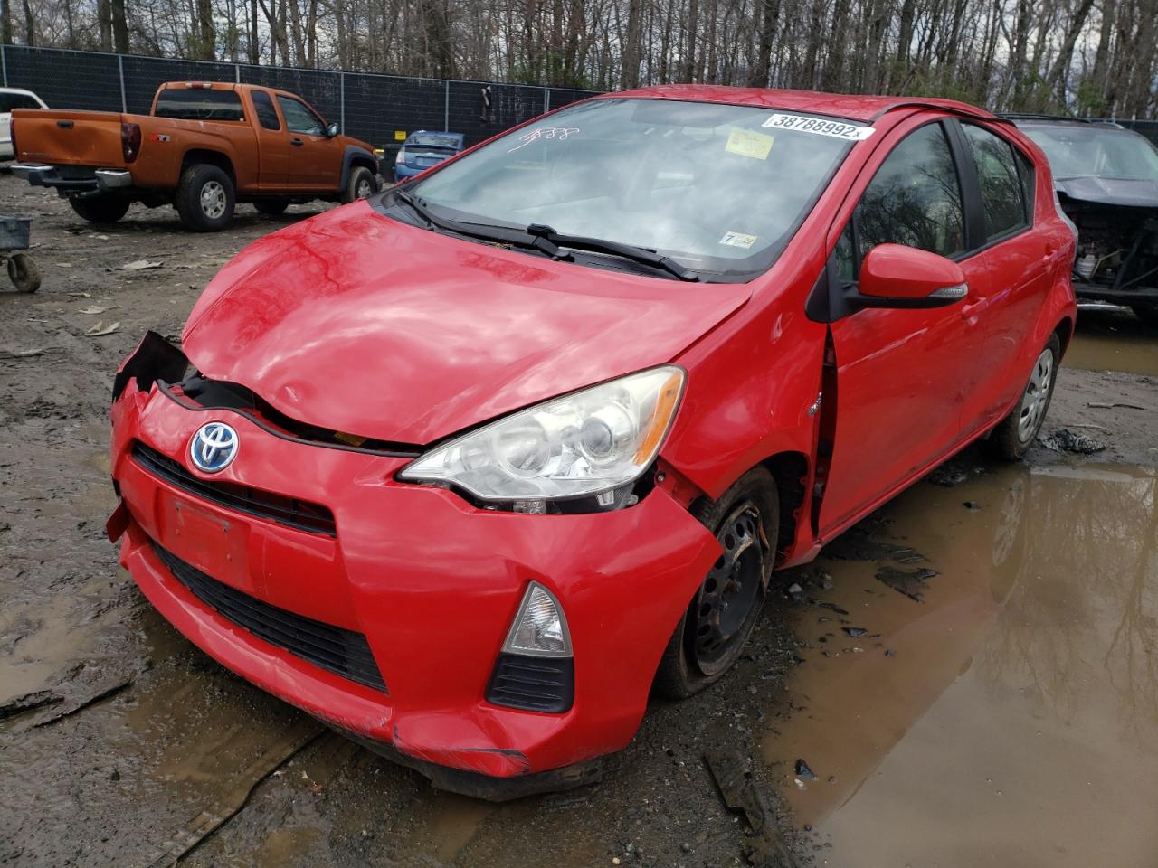 Photo 2 from auction – 2012 TOYOTA PRIUS C with VIN JTDKDTB39C1005136