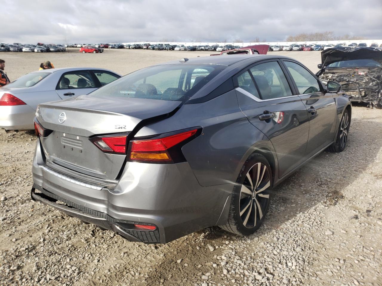 Photo 4 from auction – 2020 NISSAN ALTIMA SR with VIN 1N4BL4CV2LC275702