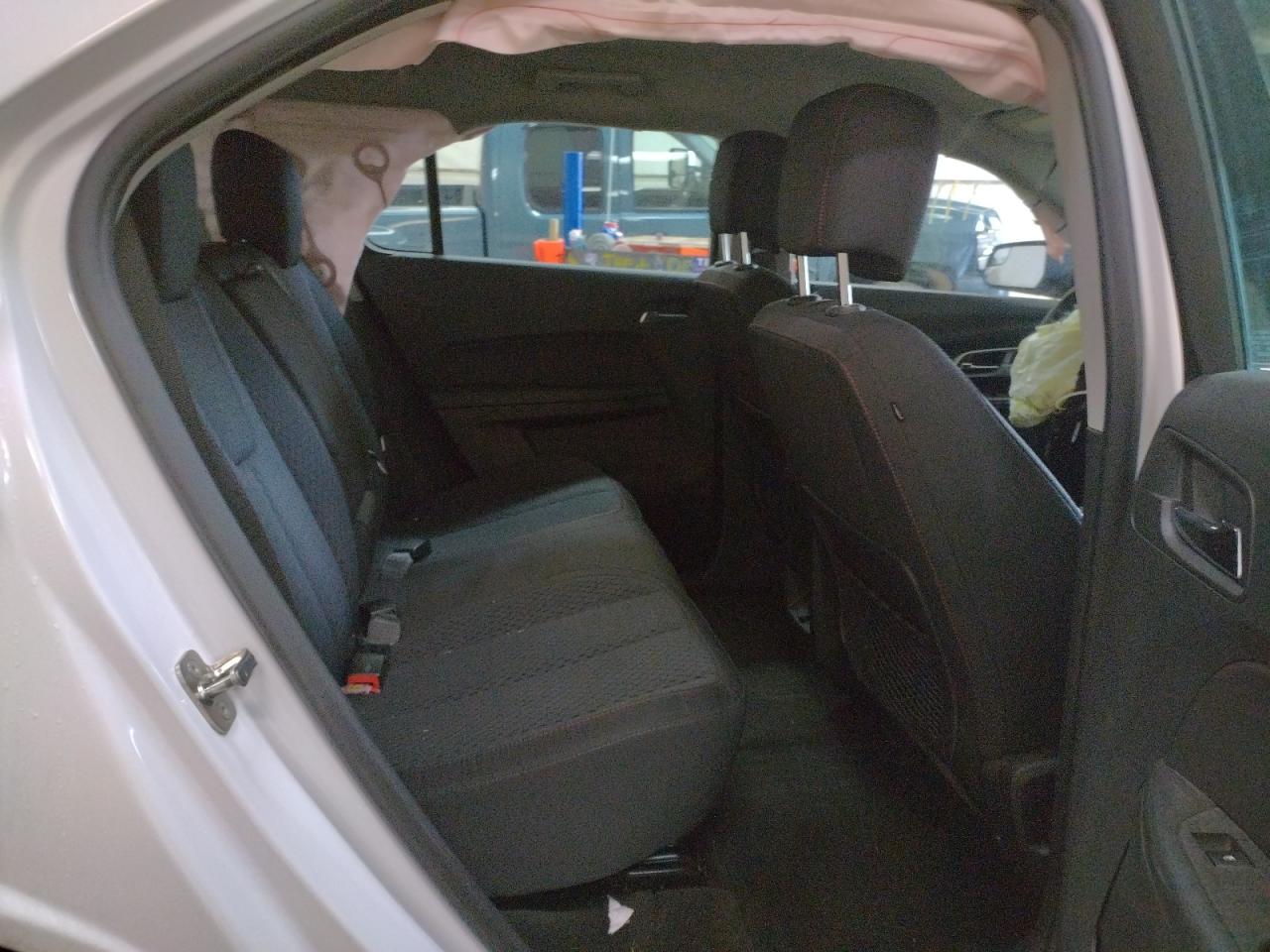 Photo 6 from auction – 2014 CHEVROLET EQUINOX LS with VIN 2GNALAEKXE6106795