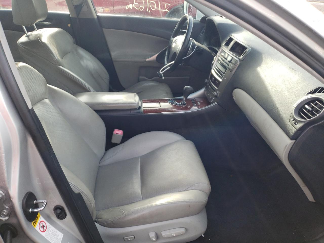 Photo 5 from auction – 2008 LEXUS IS 250 with VIN JTHCK262282024259