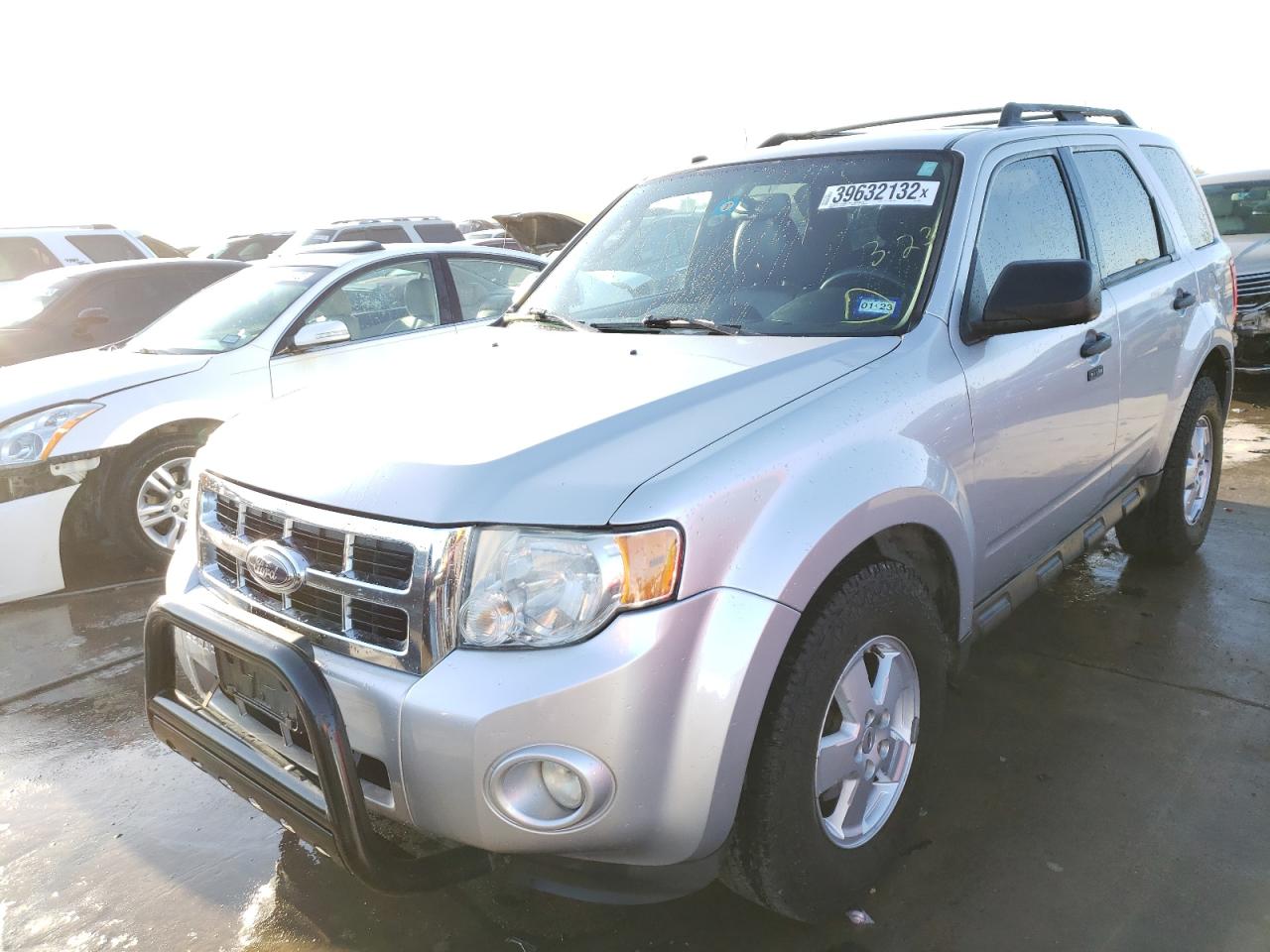 Photo 2 from auction – 2012 FORD ESCAPE XLT with VIN 1FMCU9DG3CKB56311