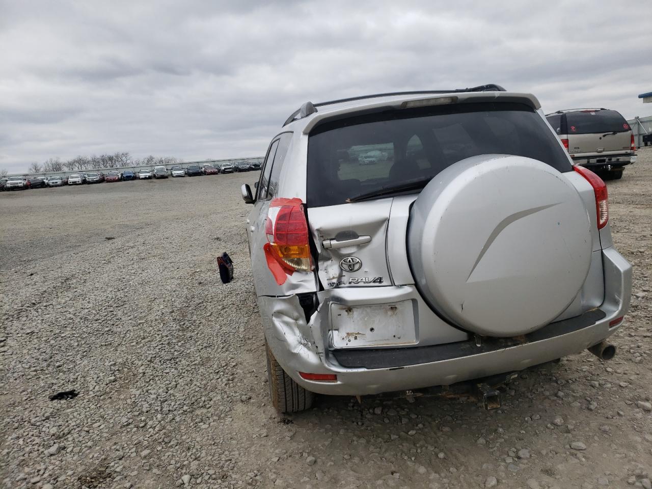 Photo 9 from auction – 2007 TOYOTA RAV4 LIMIT with VIN JTMZK31V976003970
