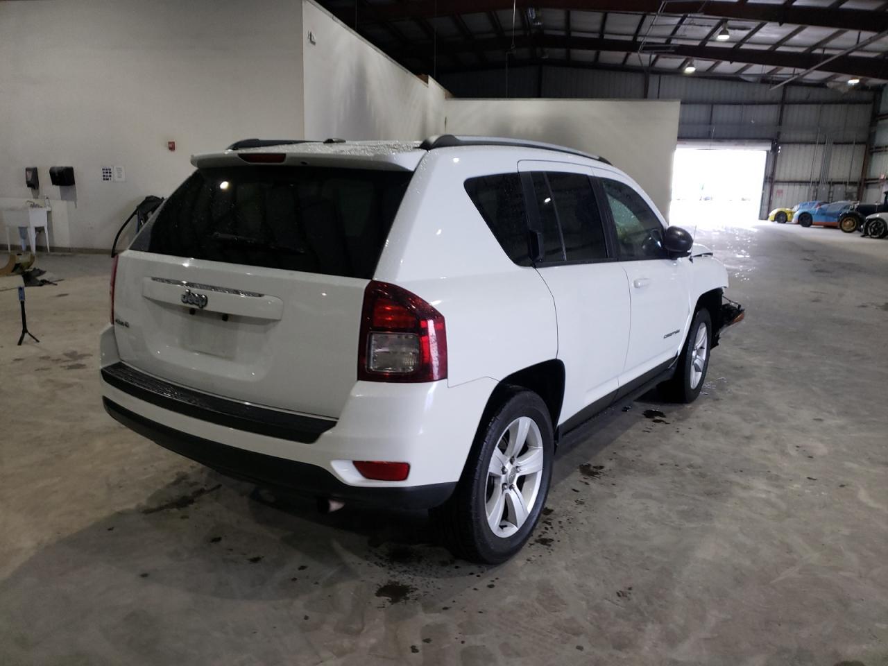 Photo 4 from auction – 2017 JEEP COMPASS SP with VIN 1C4NJDBB2HD105619