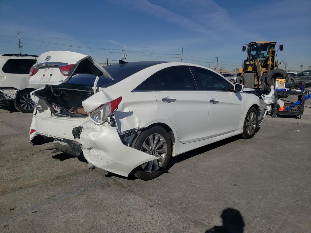 Photo 4 from auction – 2014 HYUNDAI SONATA SE with VIN 5NPEC4AC1EH930206