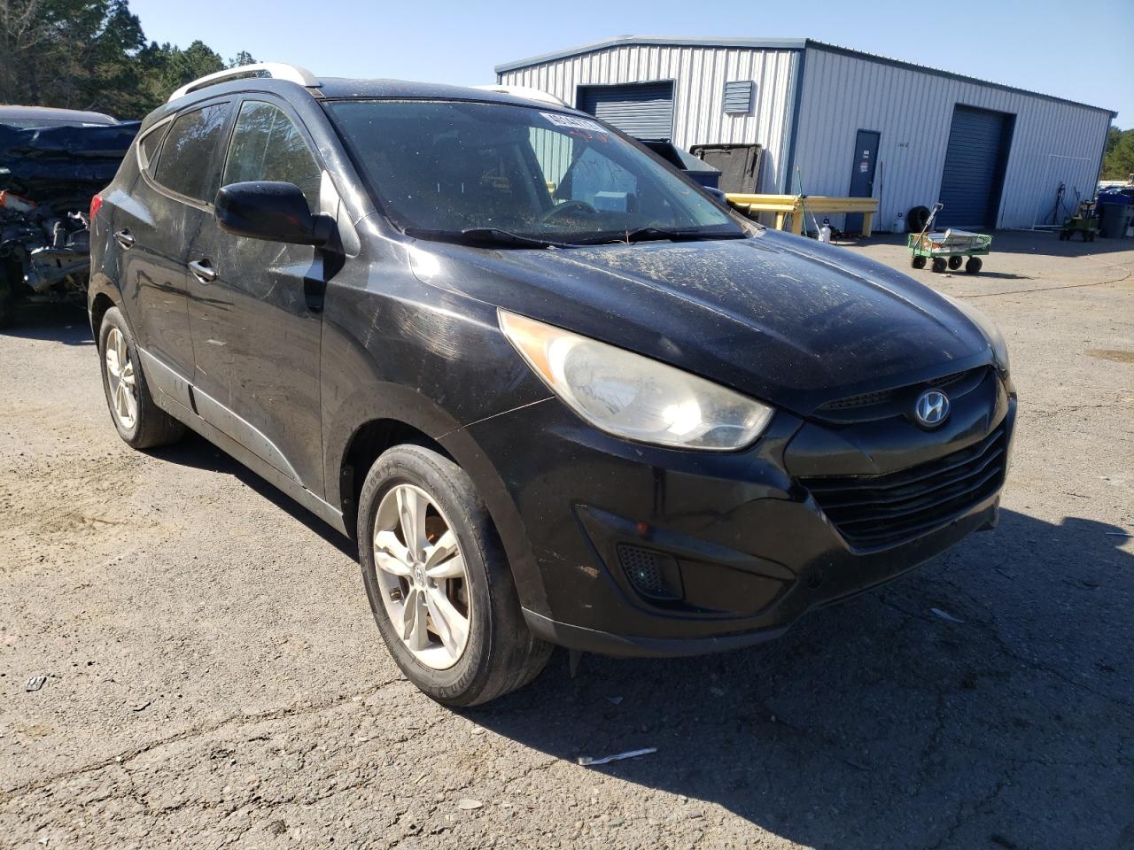 Photo 1 from auction – 2011 HYUNDAI TUCSON with VIN KM8JU3AC1BU306179