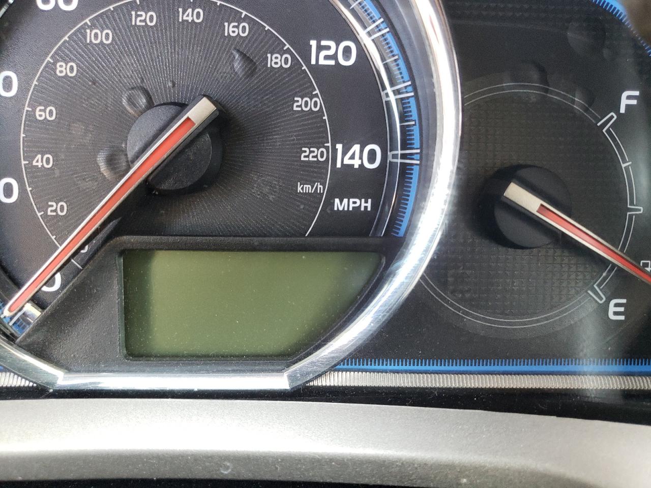 Photo 8 from auction – 2015 TOYOTA RAV4 LIMIT with VIN 2T3DFREV3FW360571