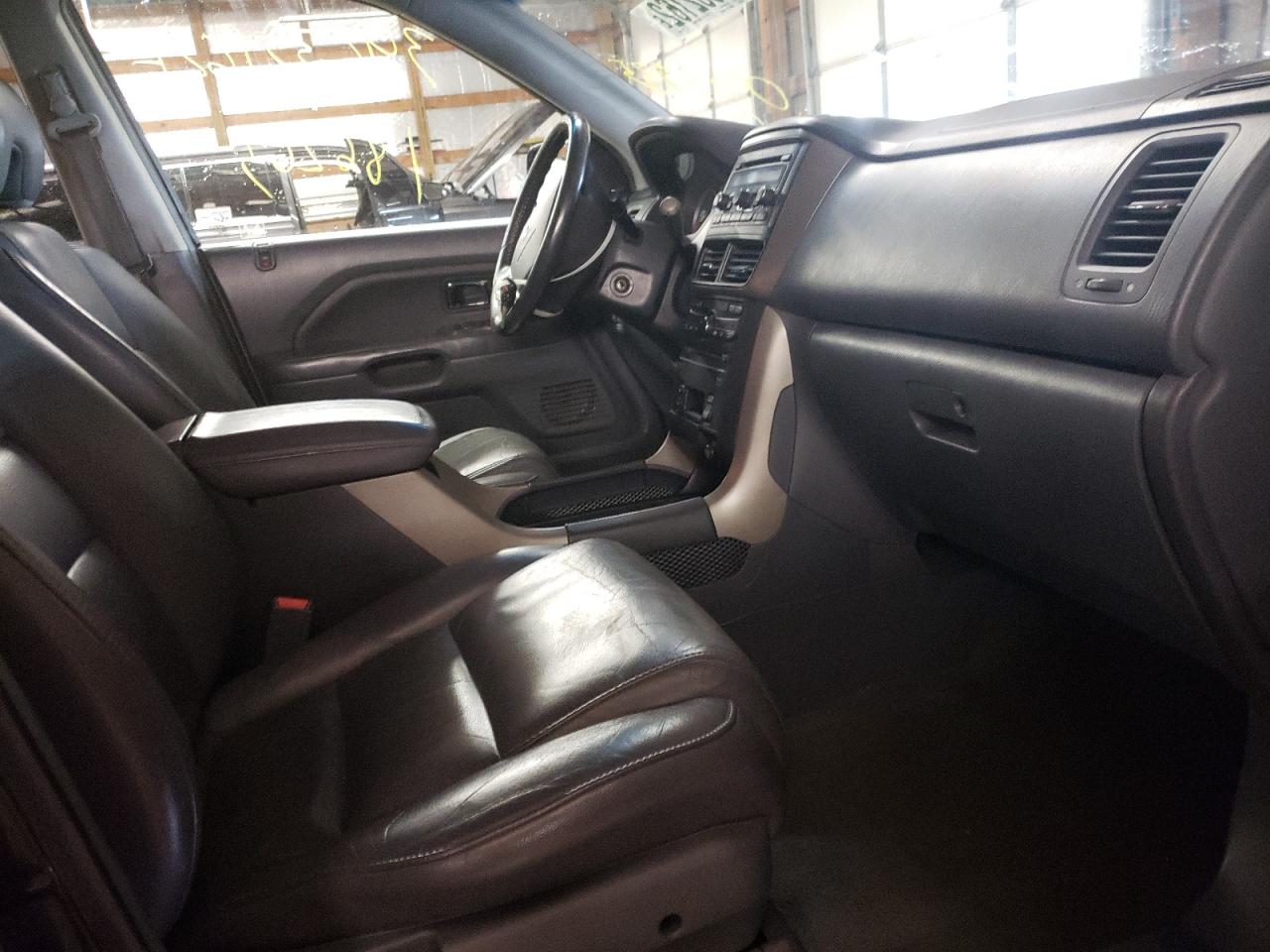 Photo 5 from auction – 2007 HONDA PILOT EXL with VIN 5FNYF28607B003935