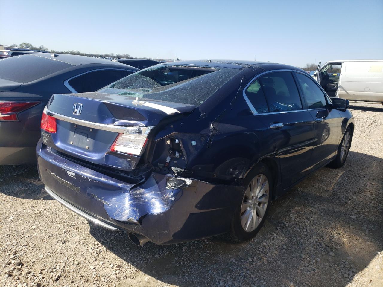 Photo 4 from auction – 2013 HONDA ACCORD EX with VIN 1HGCR2F7XDA021085