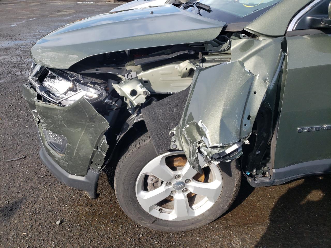 Photo 9 from auction – 2019 JEEP COMPASS LA with VIN 3C4NJDBB6KT686124