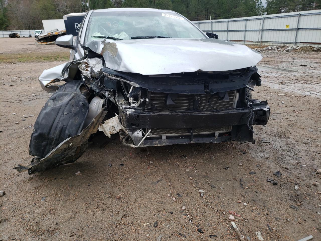 Photo 9 from auction – 2017 TOYOTA CAMRY LE with VIN 4T1BF1FK0HU377014