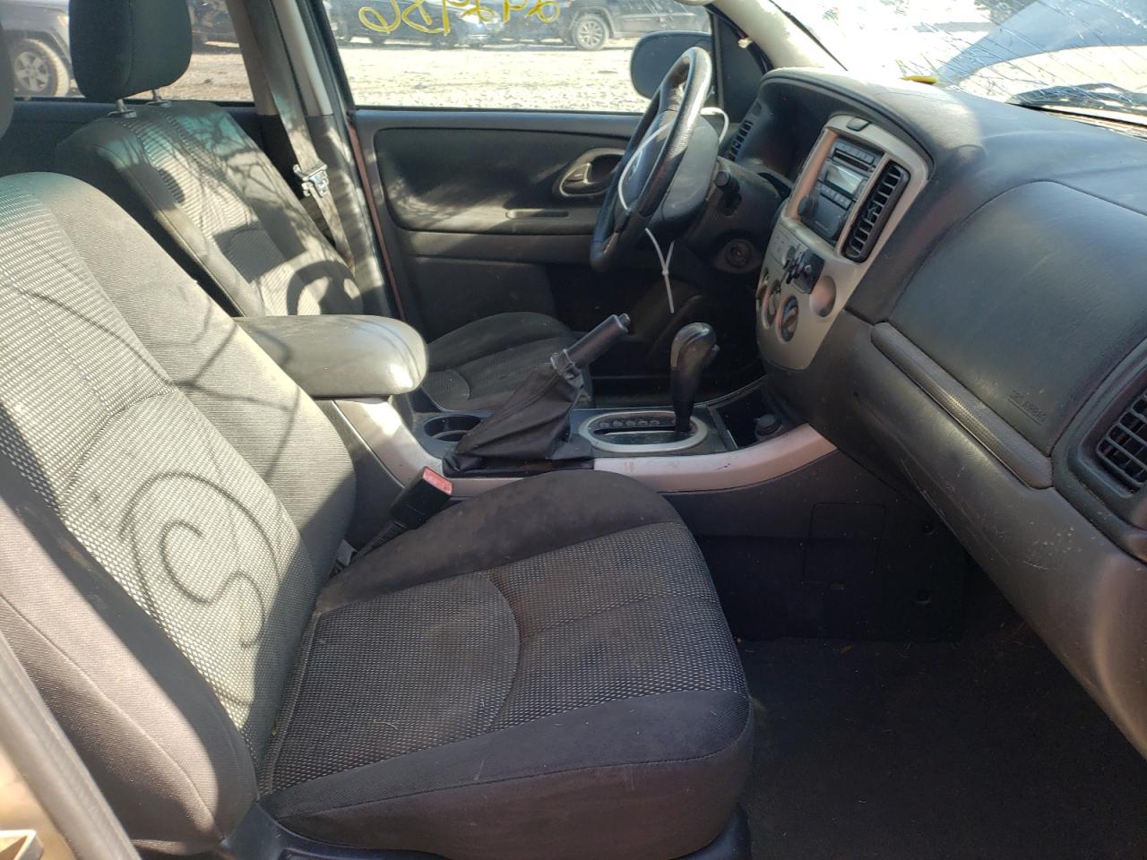 Photo 5 from auction – 2005 MAZDA TRIBUTE S with VIN 4F2CZ04125KM36933