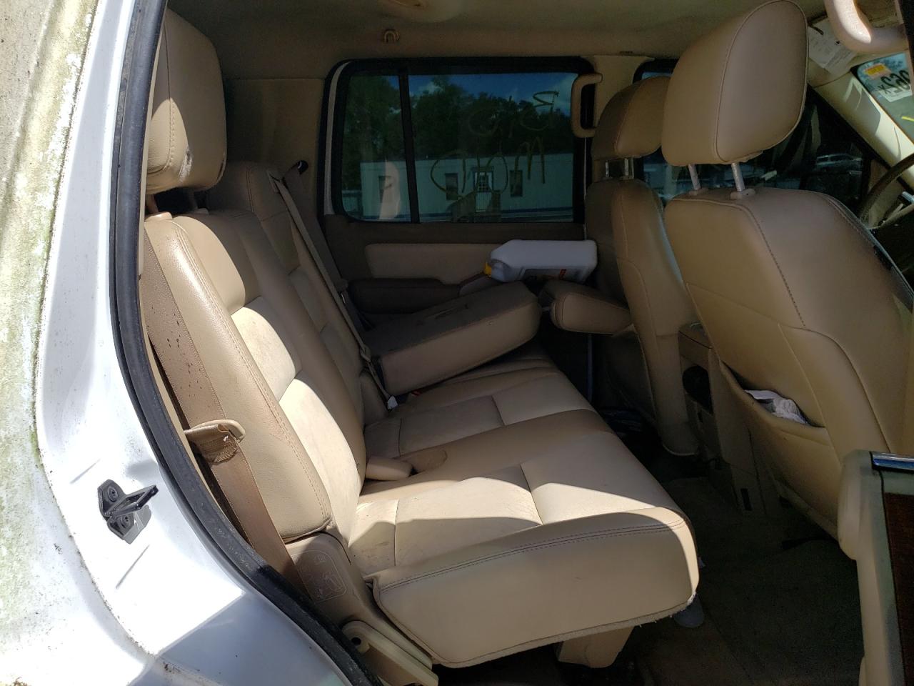 Photo 6 from auction – 2007 FORD EXPLORER E with VIN 1FMEU64EX7UB22768