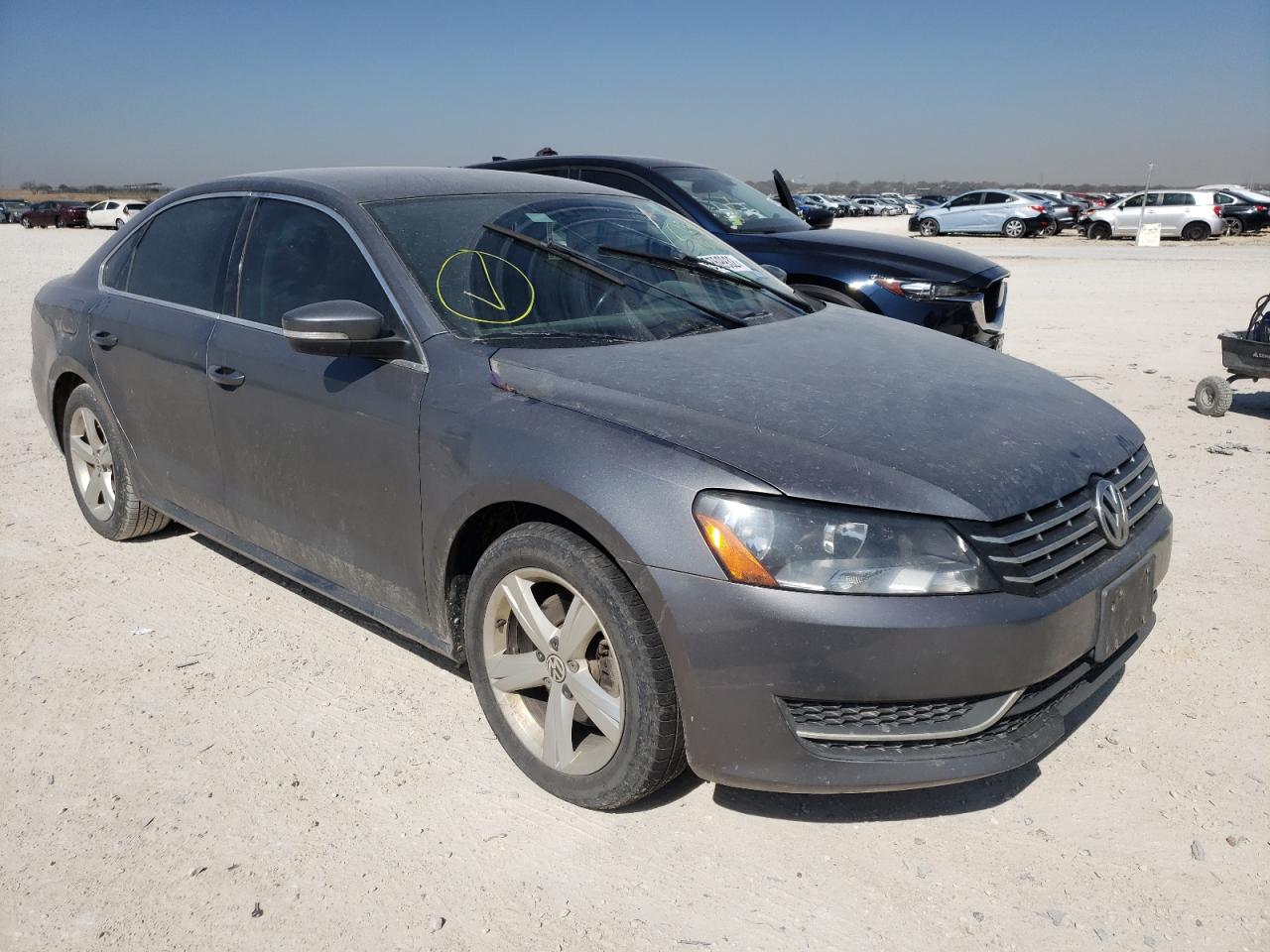 VOLKSWAGEN PASSAT SE 2014 with VIN 1VWBN7A38EC098659 - Photo from auction