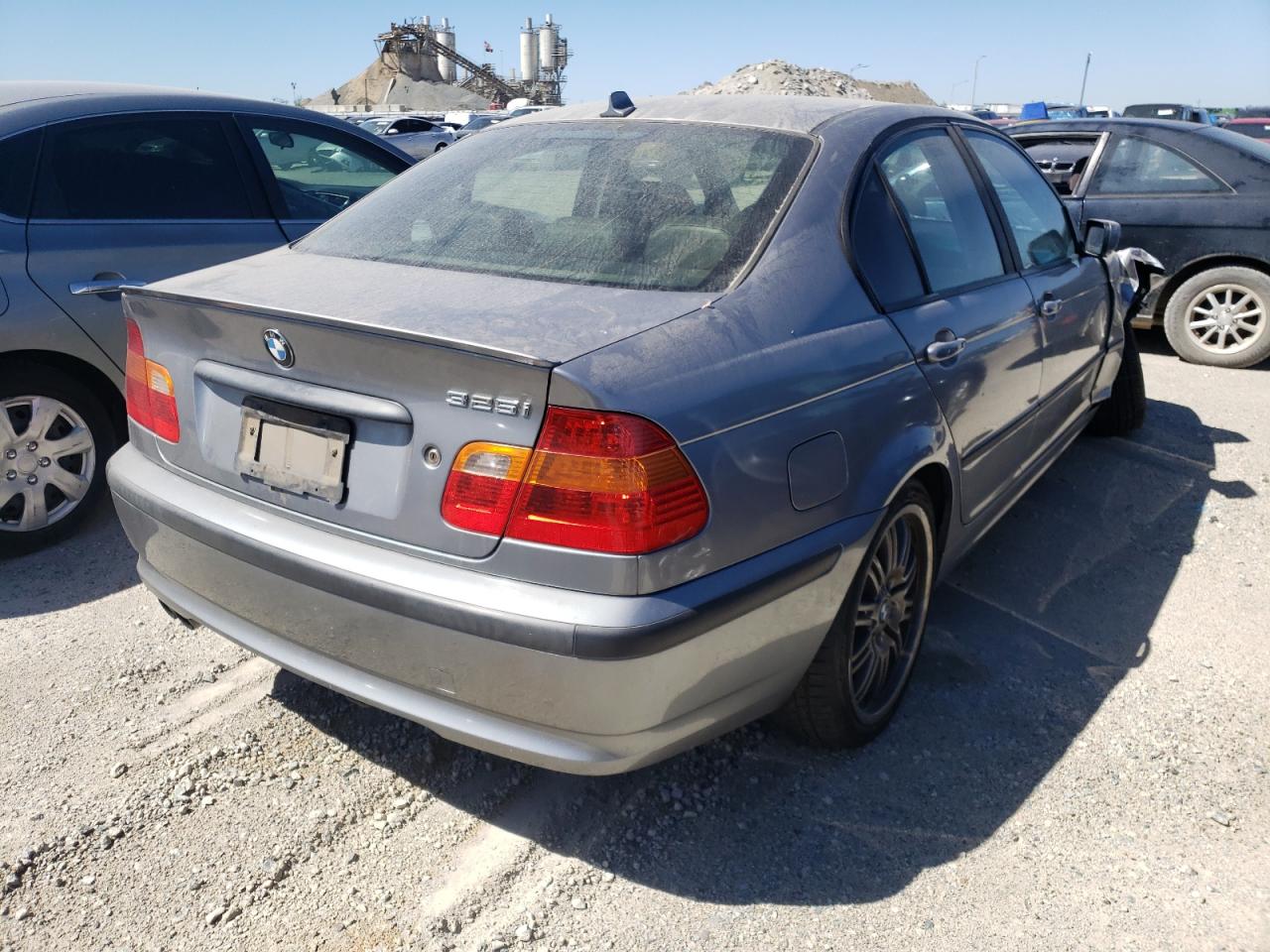 Photo 4 from auction – 2003 BMW 325 I with VIN WBAAZ33443KP81086