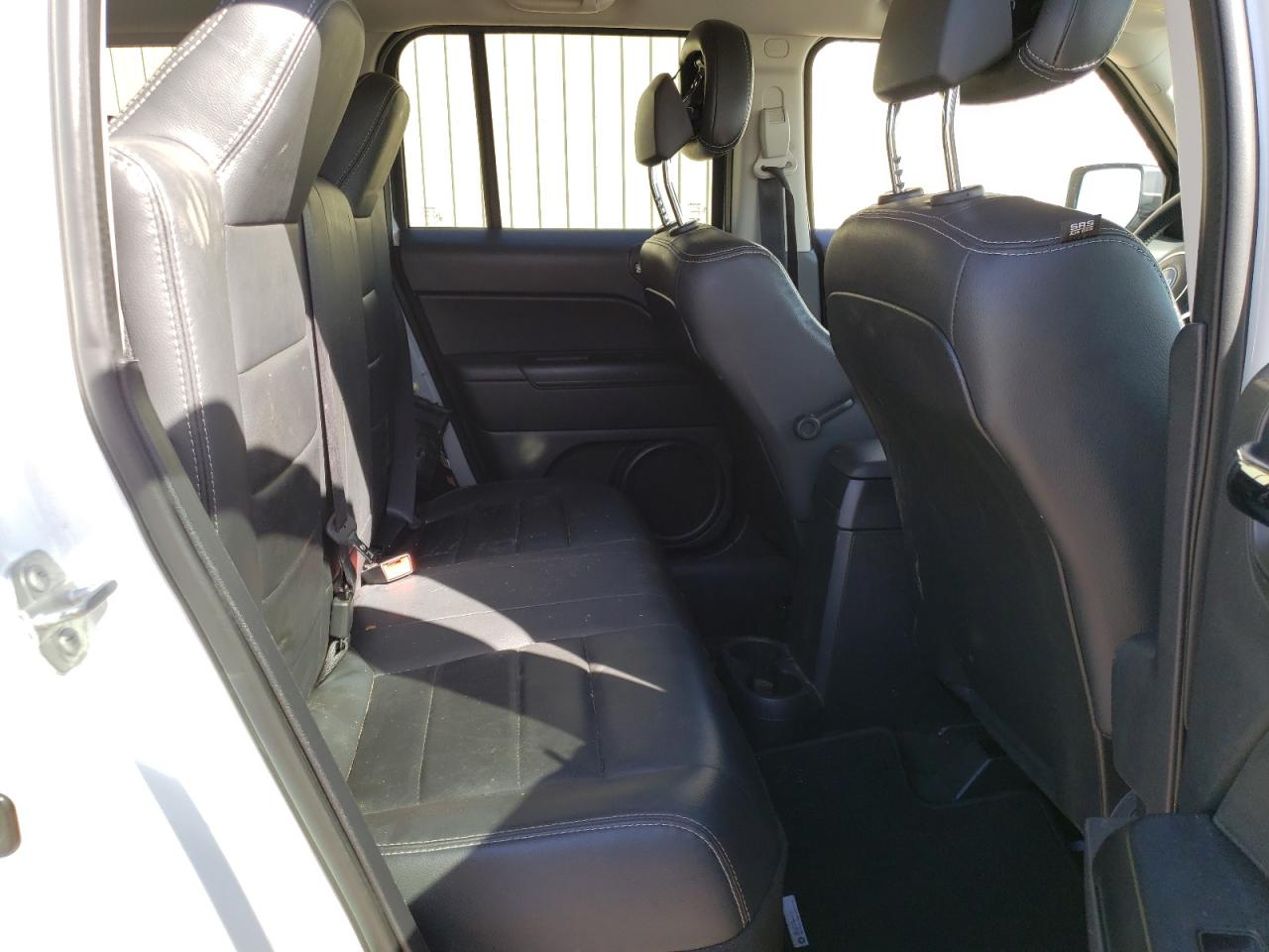 Photo 6 from auction – 2015 JEEP PATRIOT LA with VIN 1C4NJPFA1FD430438
