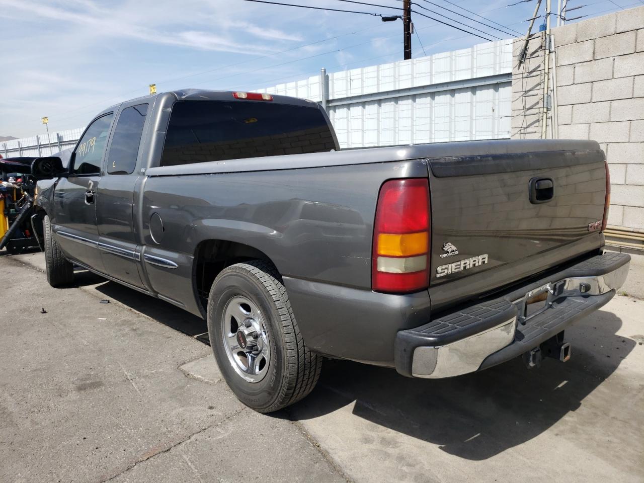 Photo 3 from auction – 2002 GMC NEW SIERRA with VIN 2GTEC19V121323014