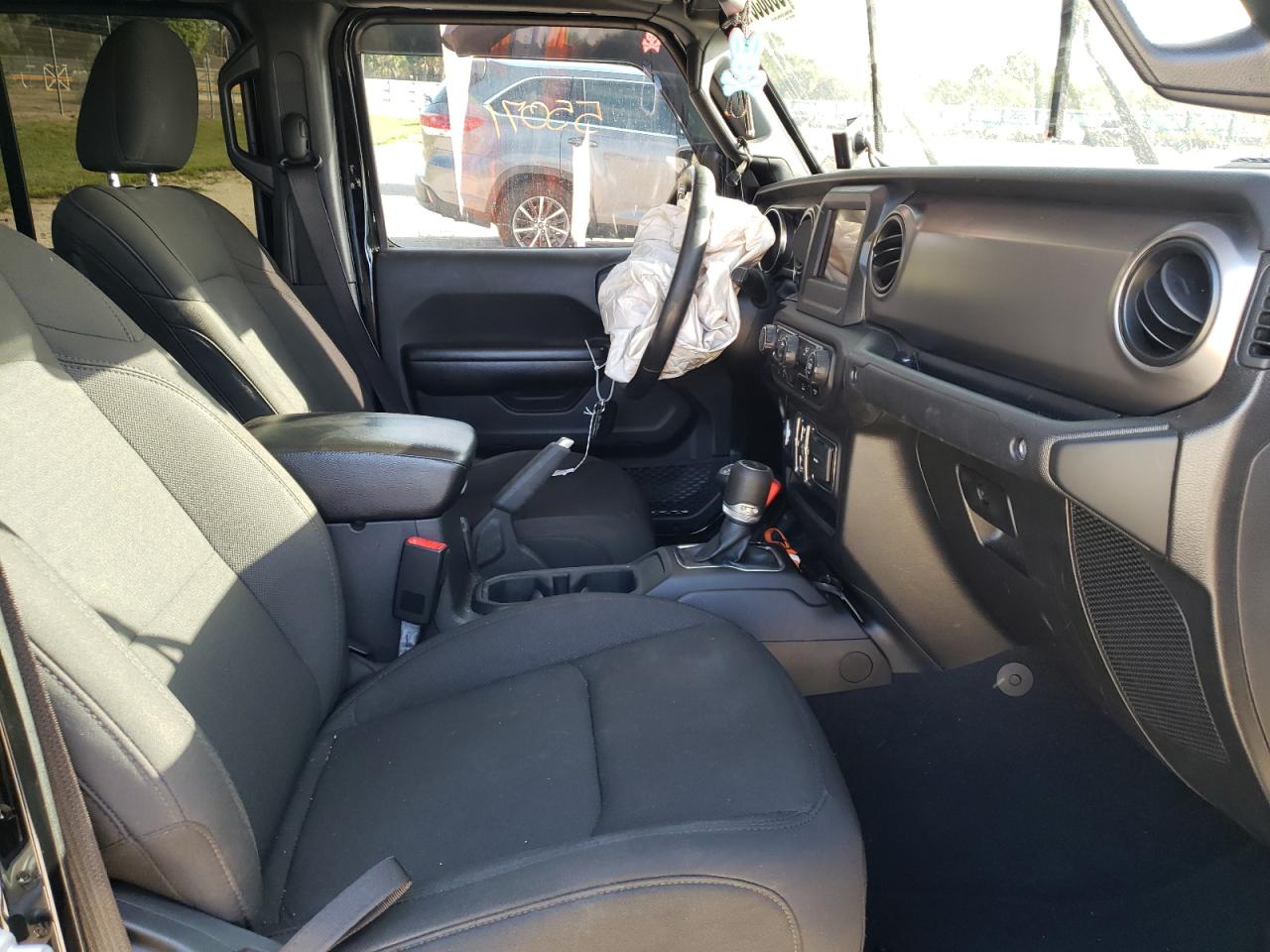 Photo 5 from auction – 2021 JEEP GLADIATOR with VIN 1C6JJTAG9ML521017