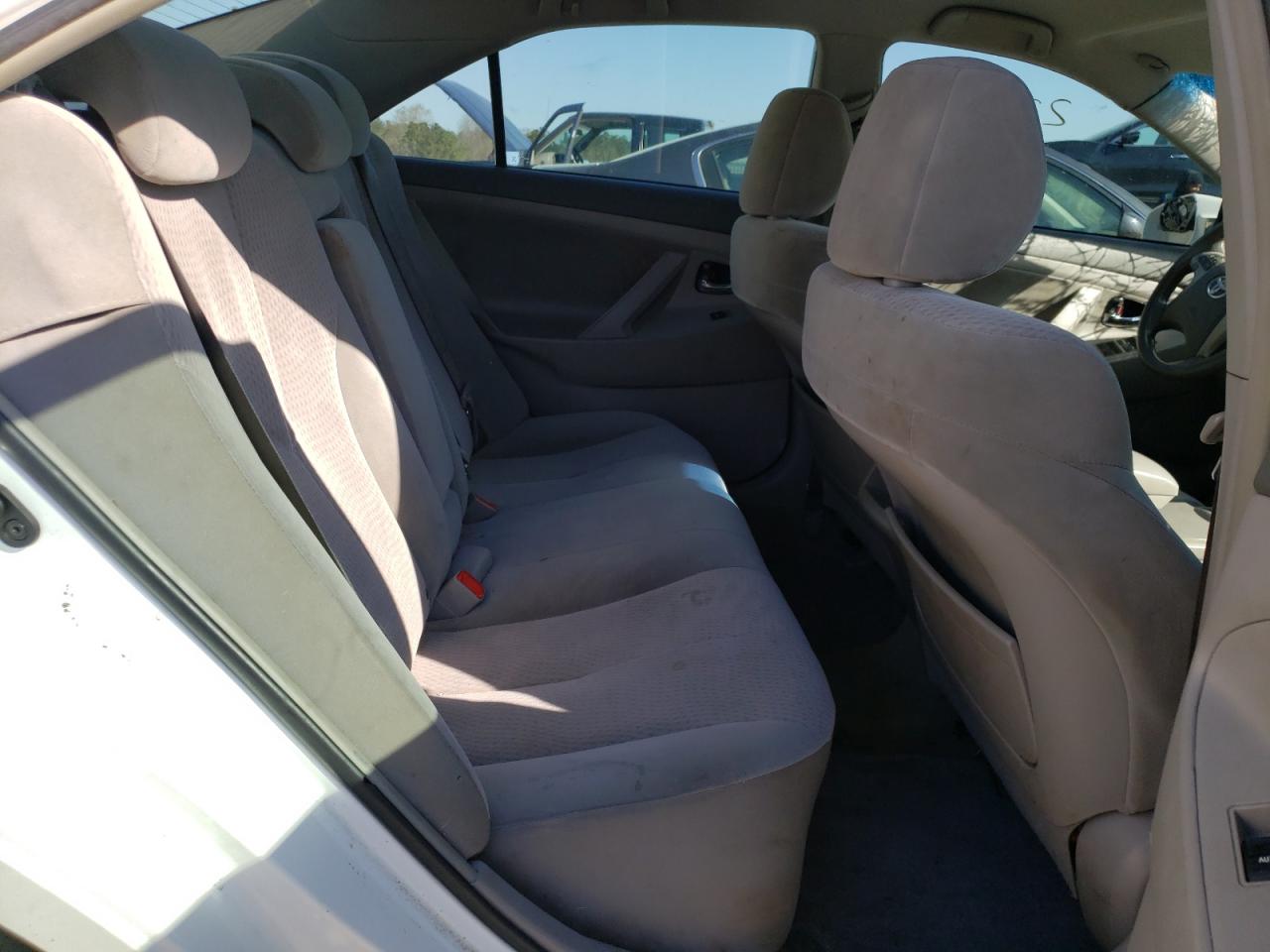 Photo 6 from auction – 2011 TOYOTA CAMRY BASE with VIN 4T1BF3EK7BU618443