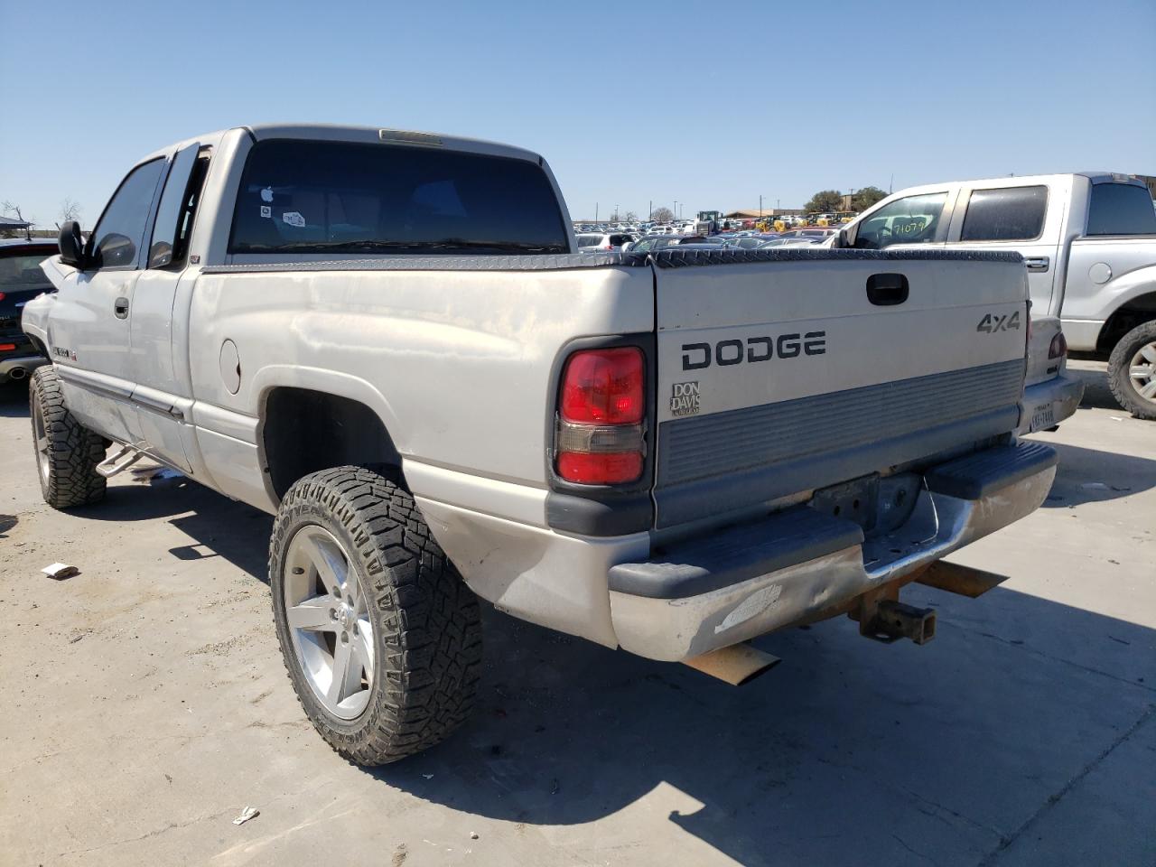 Photo 3 from auction – 2001 DODGE RAM 1500 with VIN 3B7HF13Y31M294159