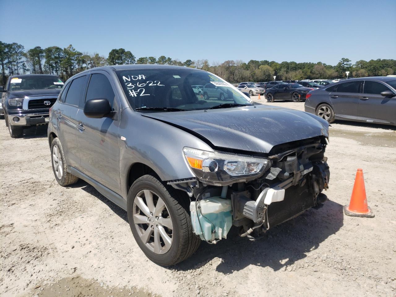 MITSUBISHI OUTLANDER 2014 with VIN 4A4AP3AU4EE015073 - Photo from auction