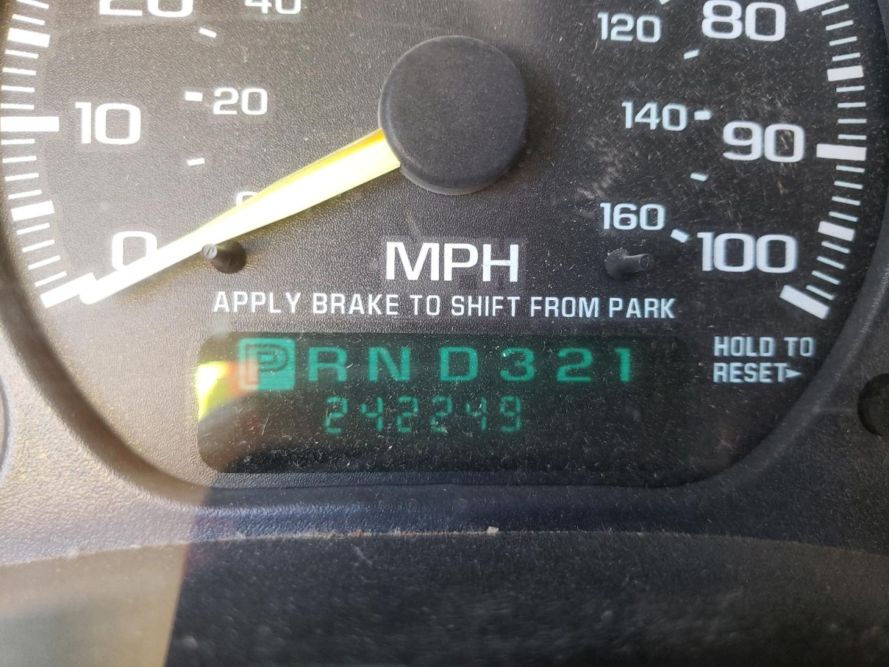 Photo 8 from auction – 2000 CHEVROLET SILVERADO with VIN 1GCEK19T8YE162234