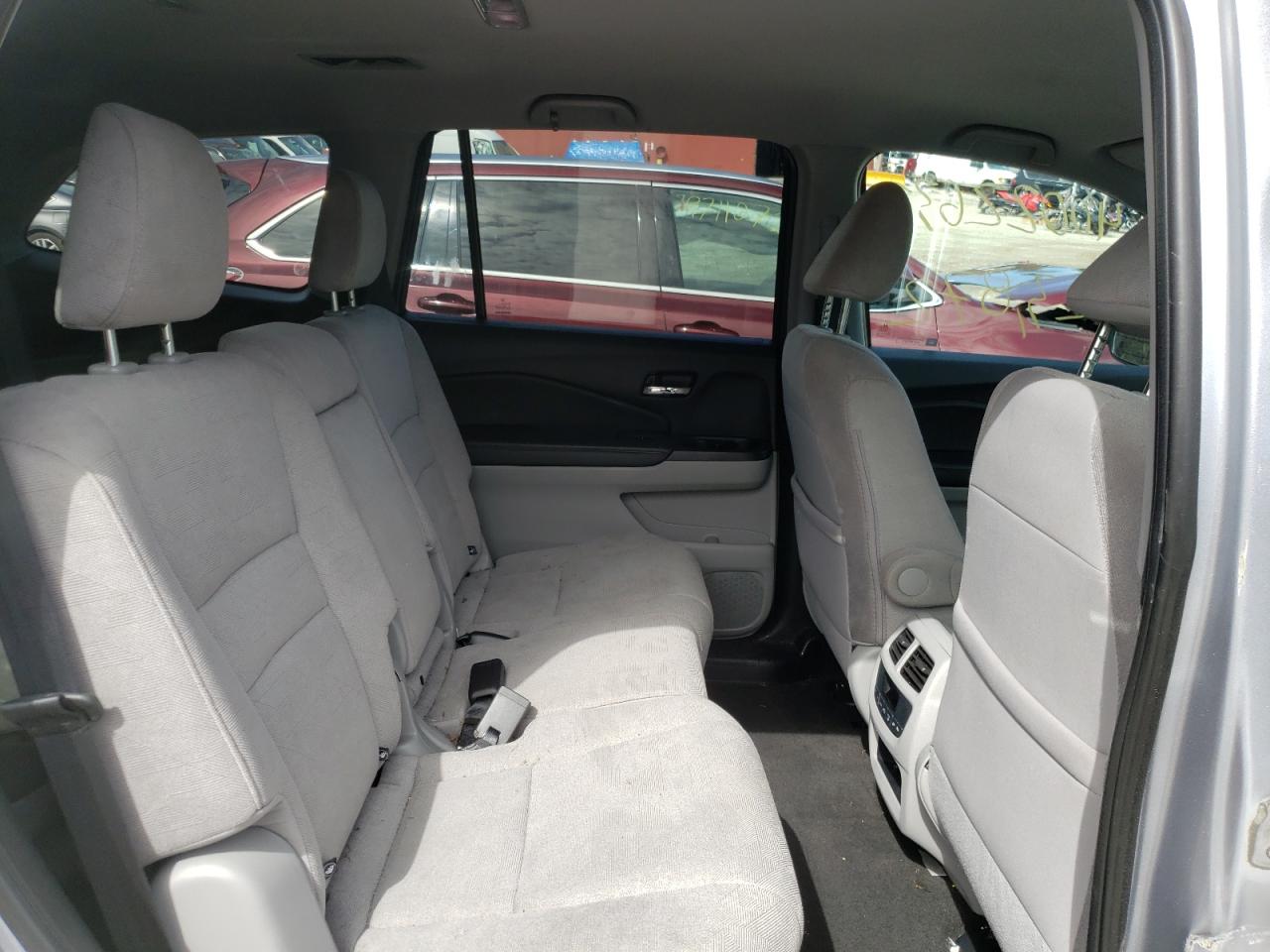 Photo 6 from auction – 2020 HONDA PILOT EX with VIN 5FNYF6H34LB067189