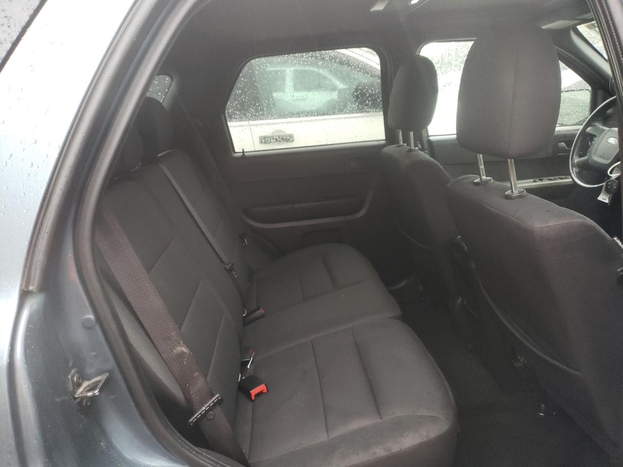 Photo 6 from auction – 2011 FORD ESCAPE XLT with VIN 1FMCU9D75BKA11771