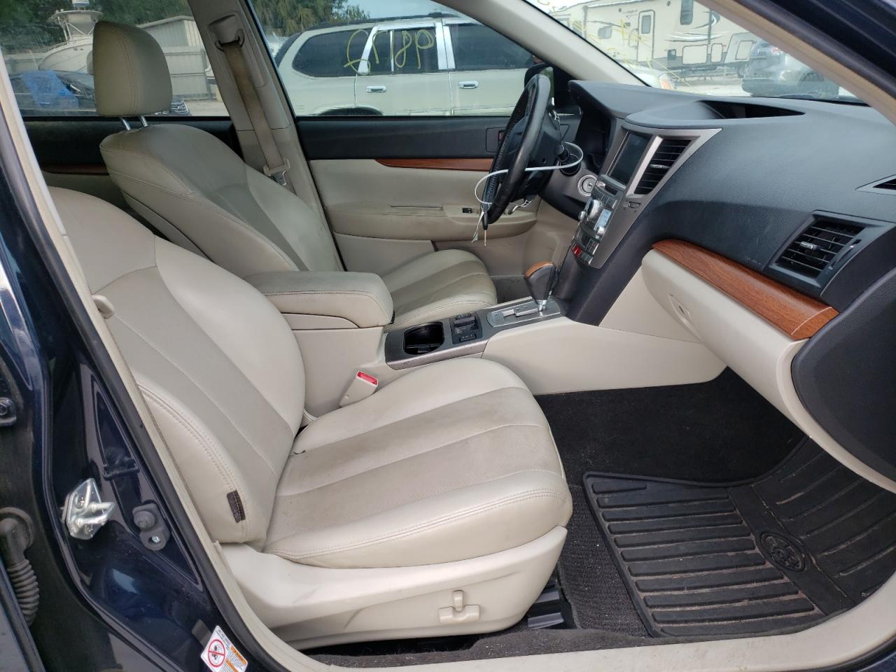 Photo 5 from auction – 2013 SUBARU OUTBACK 2. with VIN 4S4BRCPC2D3315625