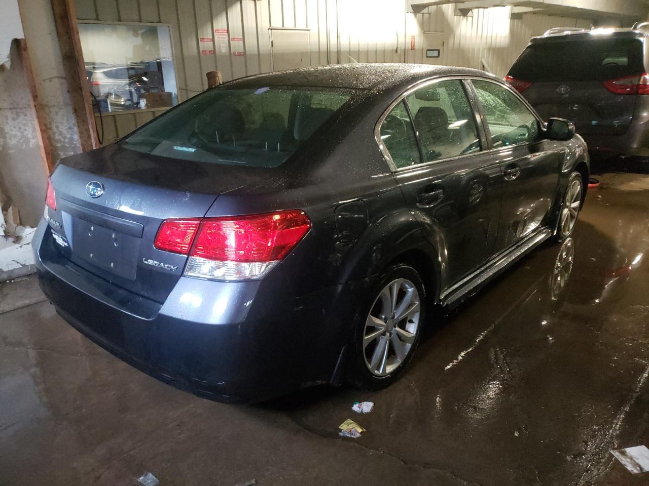 Photo 4 from auction – 2013 SUBARU LEGACY 2.5 with VIN 4S3BMCC69D3029547