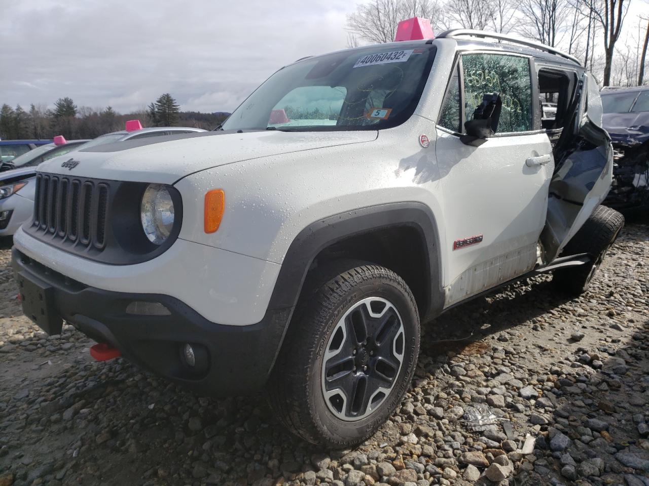 Photo 2 from auction – 2016 JEEP RENEGADE T with VIN ZACCJBCTXGPE09316